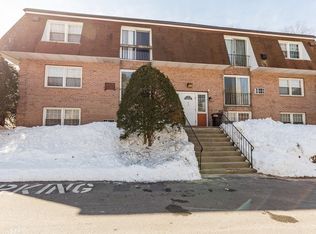 82 Boylston Ln APT 25, Lowell, MA 01852