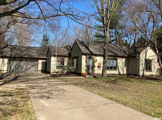 1167 Walnut St, Washington, IL 61571