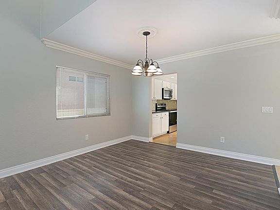 5th image of 13288 Bavarian Dr