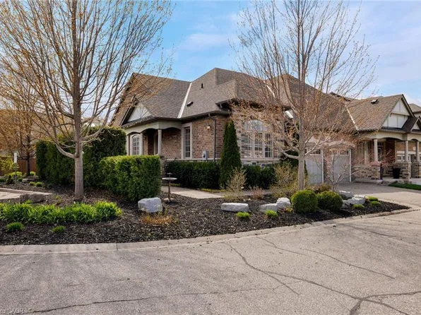 3353 Liptay Ave #26, Oakville, ON L6M 0M6