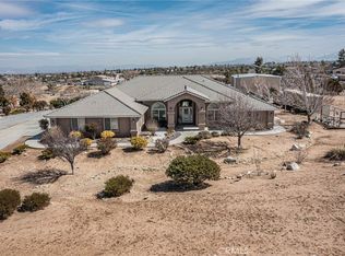 8625 Tego Rd, Phelan, CA 92371