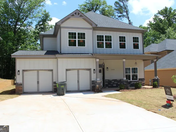 1838 Treymire Ct, Stone Mountain, GA 30088
