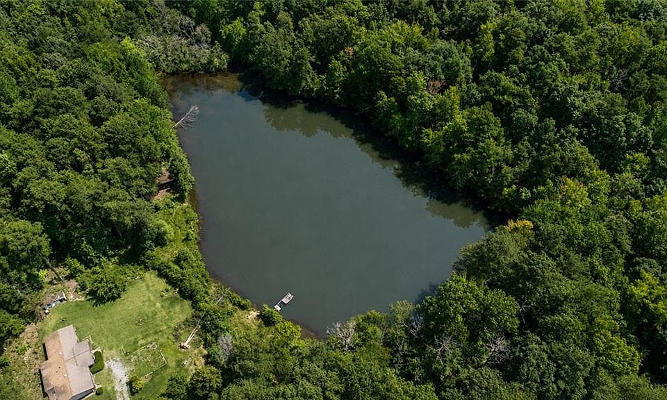 1st image of 3044 Wallace Lake Rd
