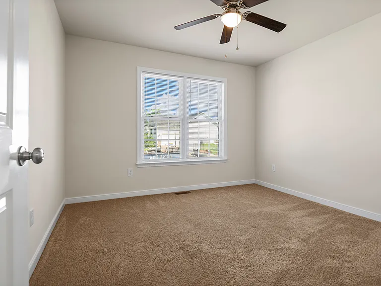 3867 Perthshire Ln — Photo 21