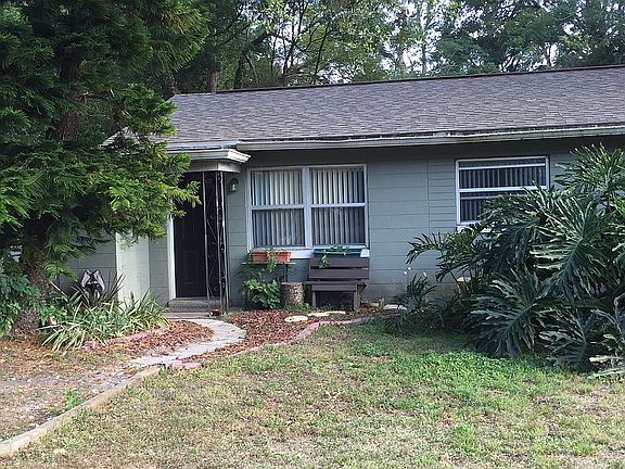 2nd image of 812 Little Wekiwa Dr