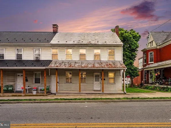 32 N Main St, Dover, PA 17315