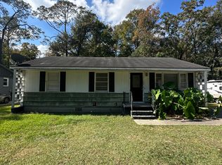 906 W Tanglewood Dr, Mobile, AL 36606