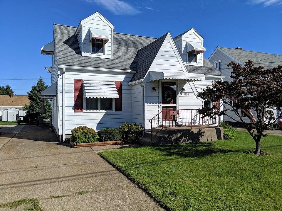 1st image of 1620 W 22nd St