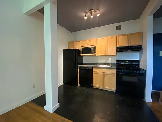 Rented by REAL New York | media 3