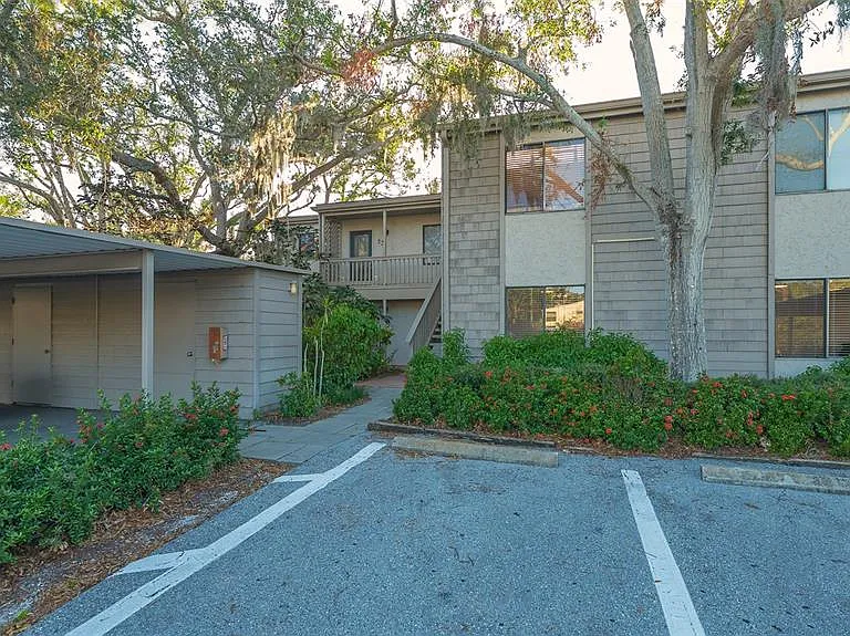 1633 Boathouse Cir #HA132 — Photo 1