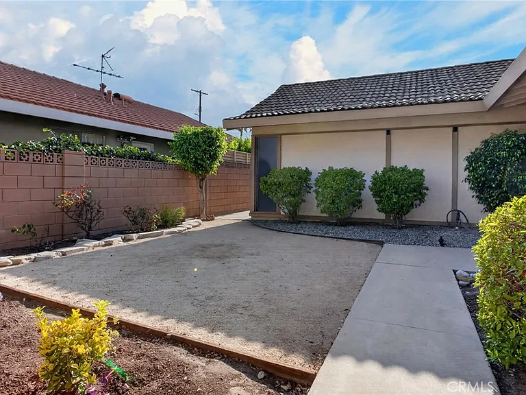 9624 Swinton Ave — Photo 34