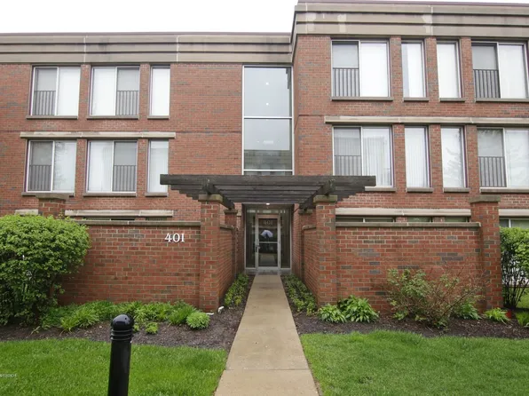 401 Kelburn Rd APT 114, Deerfield, IL 60015