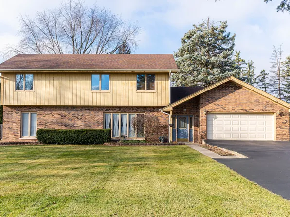 2N356 Pearl Ave, Glen Ellyn, IL 60137
