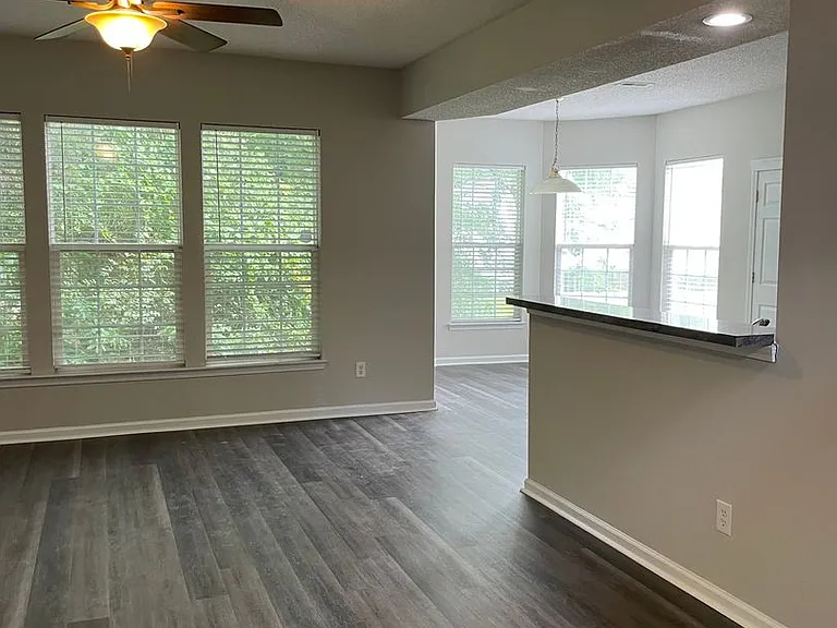5603 Falls Ridge Ln — Photo 6