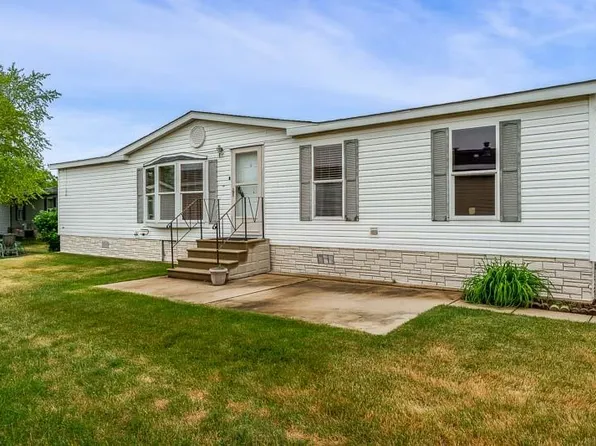 2231 Blossom Ln, Belvidere, IL 61008