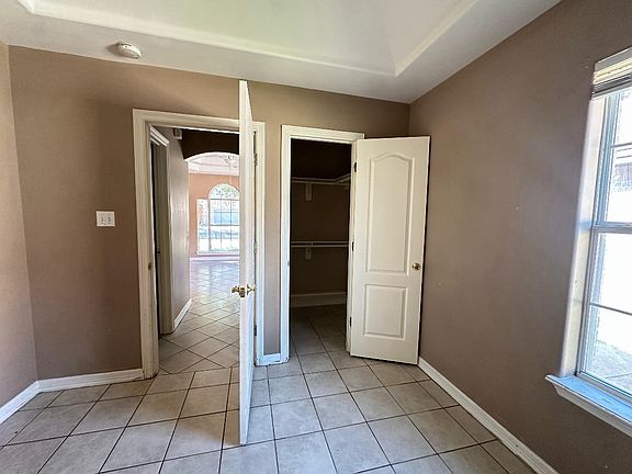 3rd image of 1706 Phoenix St APT 1