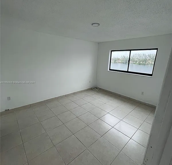 16923 NW 53rd Ave — Photo 1