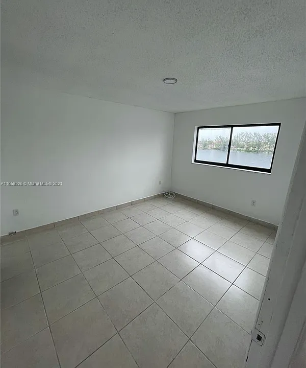 16923 NW 53rd Ave