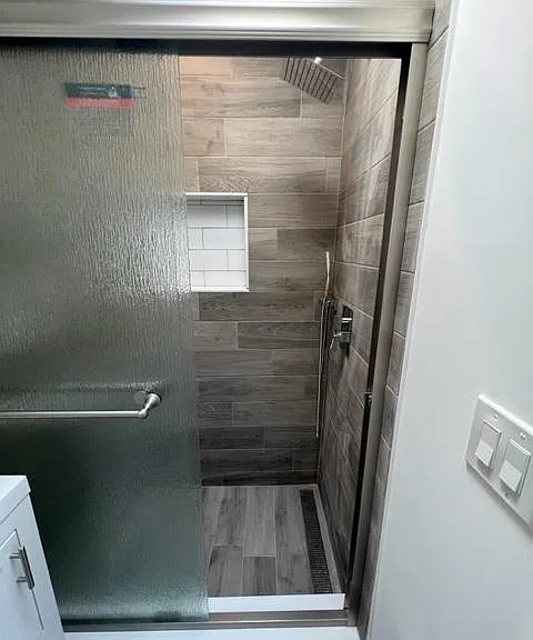 22 Lawrence Ave #5 — Photo 6