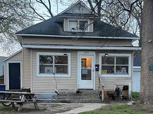 1059 Sherman St SE, Grand Rapids, MI 49506