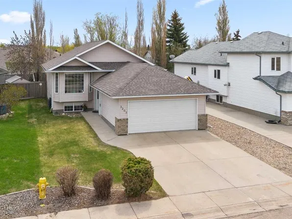3205 NW 66th Ave, Lloydminster, AB T9V 3H9