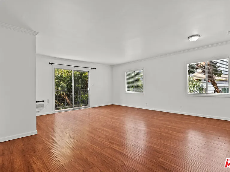 1540 N Fuller Ave #7 — Photo 8