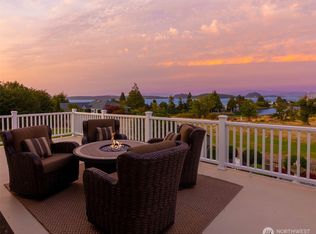 695 Dugualla Rd, Oak Harbor, WA 98277