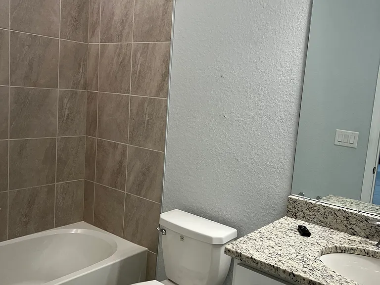 4351 Bluegrass Dr — Photo 10