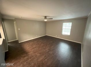 1126 N Bell Ave, Denton, TX 76209