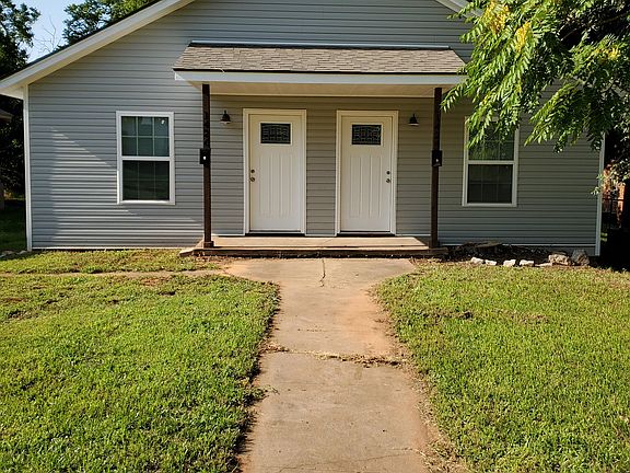 2nd image of 1424 NE 9th St #1