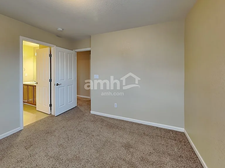 17827 Domingo Dr — Photo 23