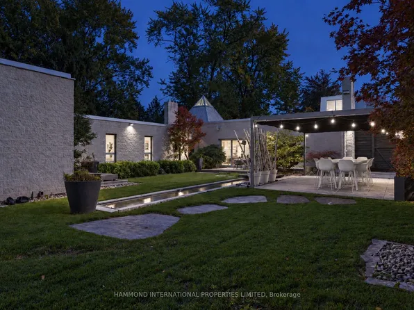 92 Westwood Ln, Richmond Hill, ON L4C 6Y2