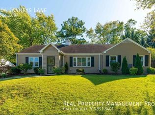 804 Janneys Ln, Alexandria, VA 22302