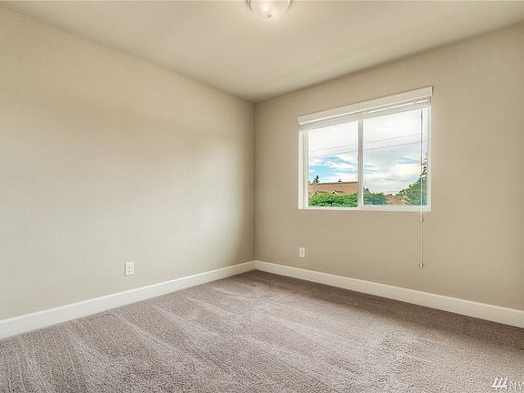 5th image of 2121 184th Street Ct E
