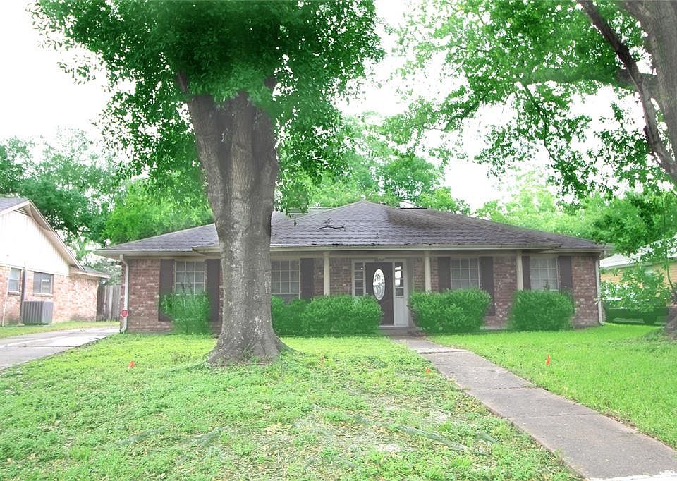 1st image of 8826 Arbor Wood Dr