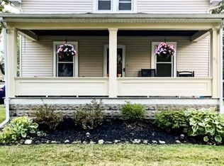 61 Hirschfield Dr, Williamsville, NY 14221