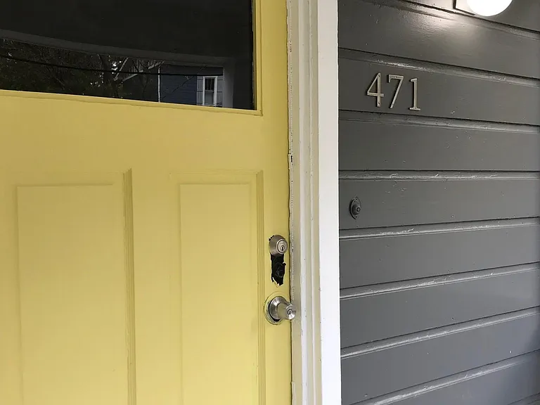 471 Gift Ave SE — Photo 4