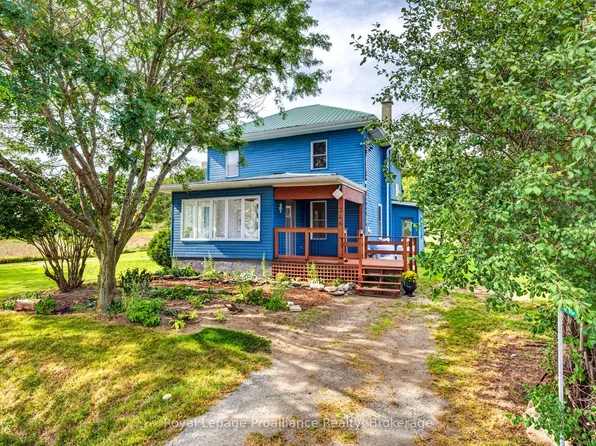 346 Gore Rd, Prince Edward County, ON K0K 1L0