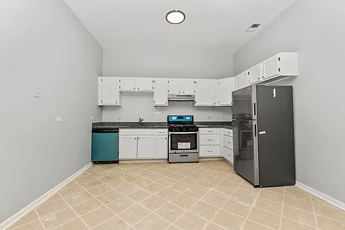 5226 - 5228 S Michigan Ave Photo 1
