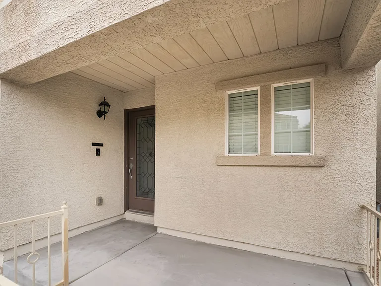 9132 Gabardine Ave — Photo 5