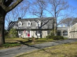 166 Hillcrest Ave, Longmeadow, MA 01106