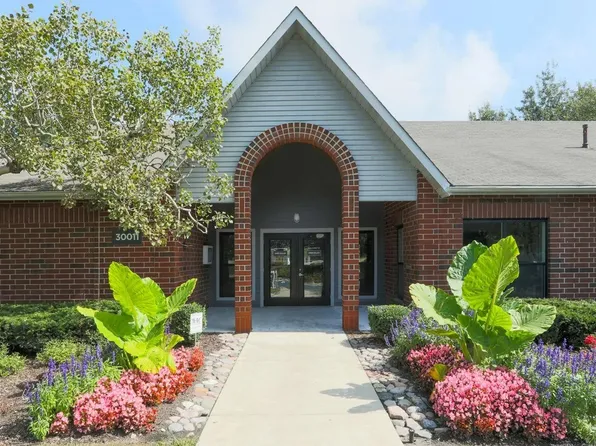 Deer Valley Apartments