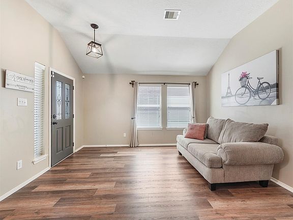 4th image of 21522 Colton Cove Dr