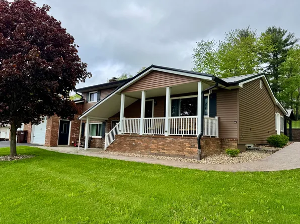 291 Freedom Rd, Du Bois, PA 15801