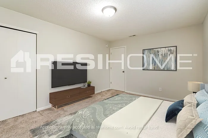 1726 Blue Grass Pkwy — Photo 7