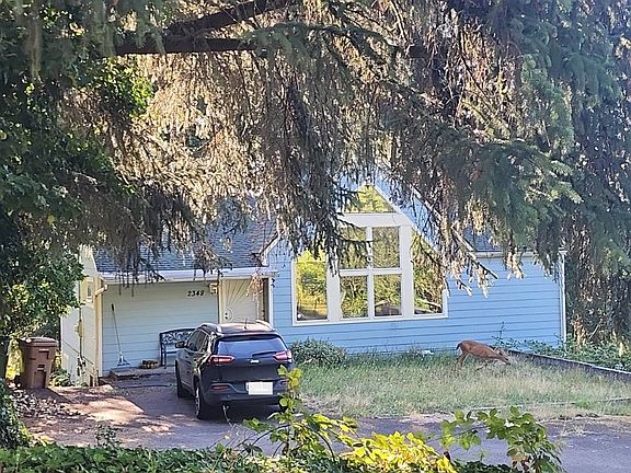 3rd image of 2348 E Castleman St