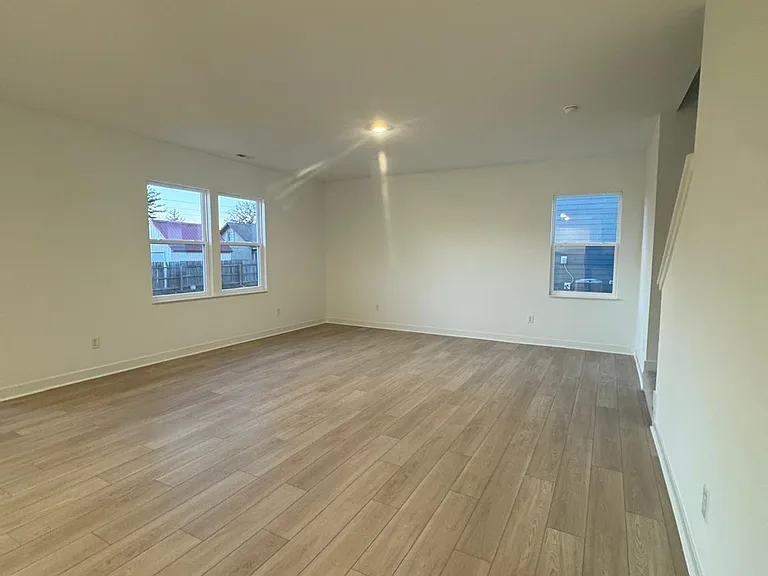 10838 Gates Creek Dr — Photo 3