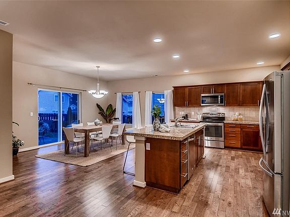 5th image of 2041 63rd St SE