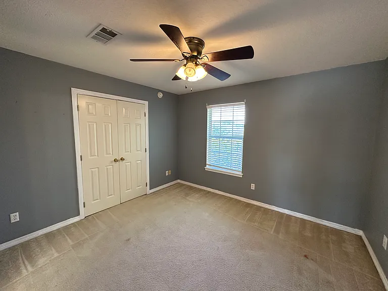 3920 Park Hurst Dr — Photo 15