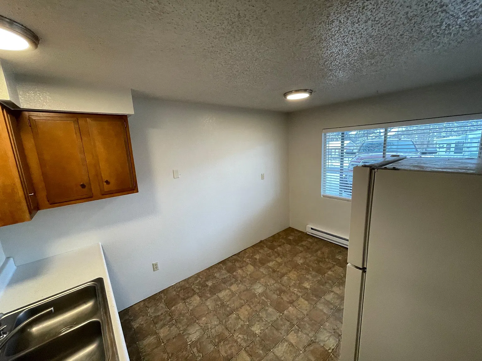 61 Crest Ave — Photo 4